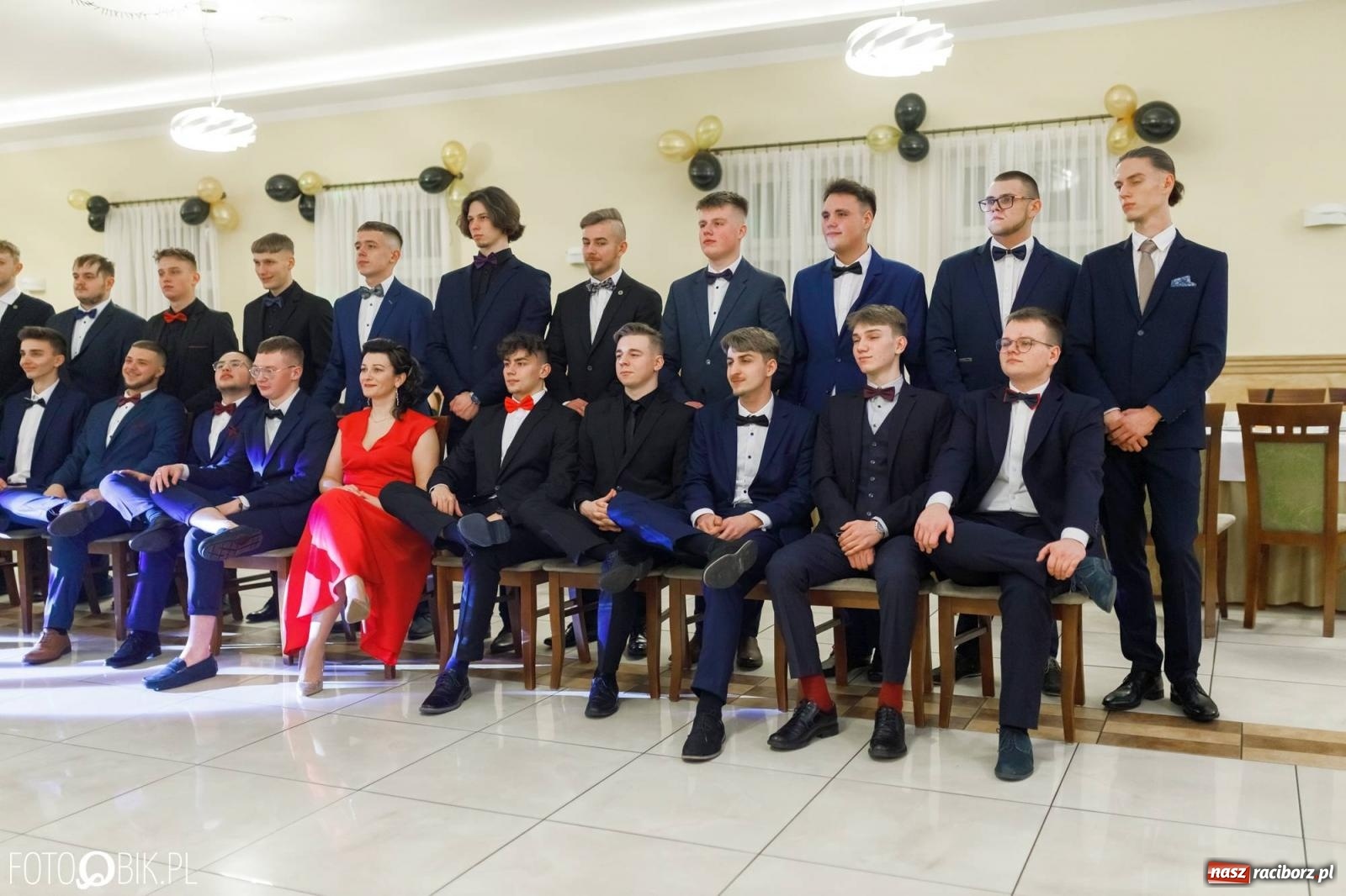 Zdjęcie w galerii na portalu naszraciborz.pl: Bal studniówkowy raciborskiego Mechanika [FOTO i WIDEO] wiadomości z regionu