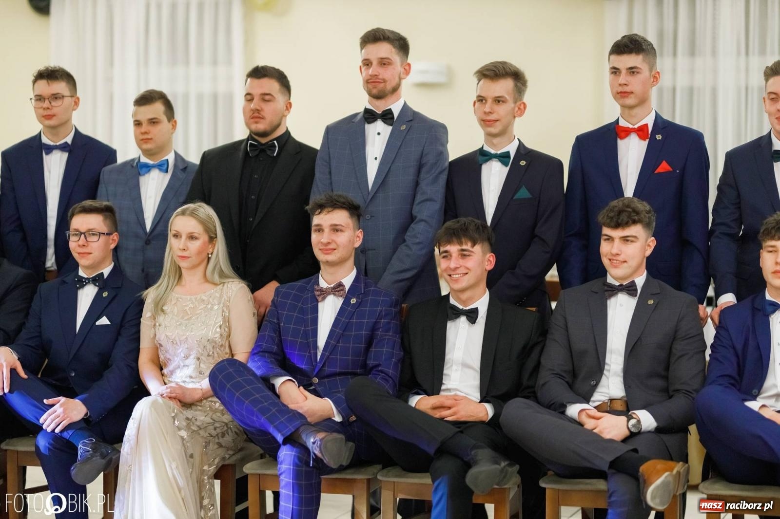 Zdjęcie w galerii na portalu naszraciborz.pl: Bal studniówkowy raciborskiego Mechanika [FOTO i WIDEO] wiadomości z regionu