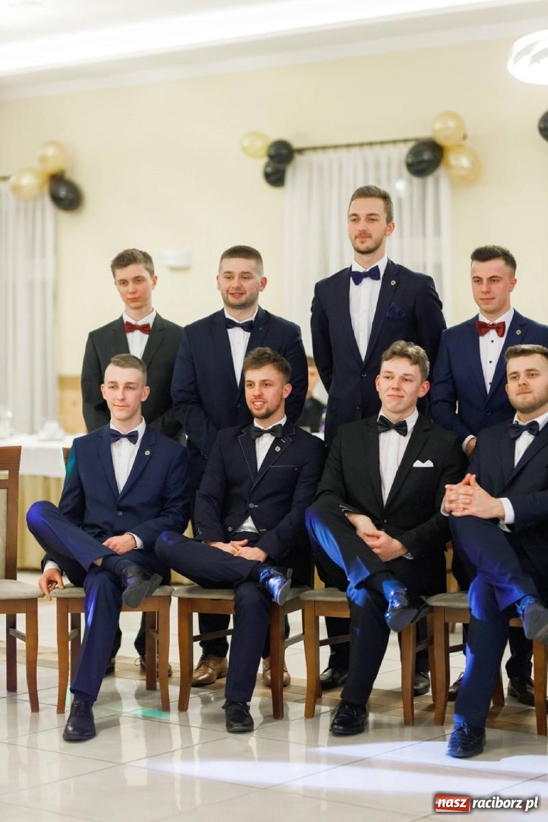 Zdjęcie w galerii na portalu naszraciborz.pl: Bal studniówkowy raciborskiego Mechanika [FOTO i WIDEO] wiadomości z regionu