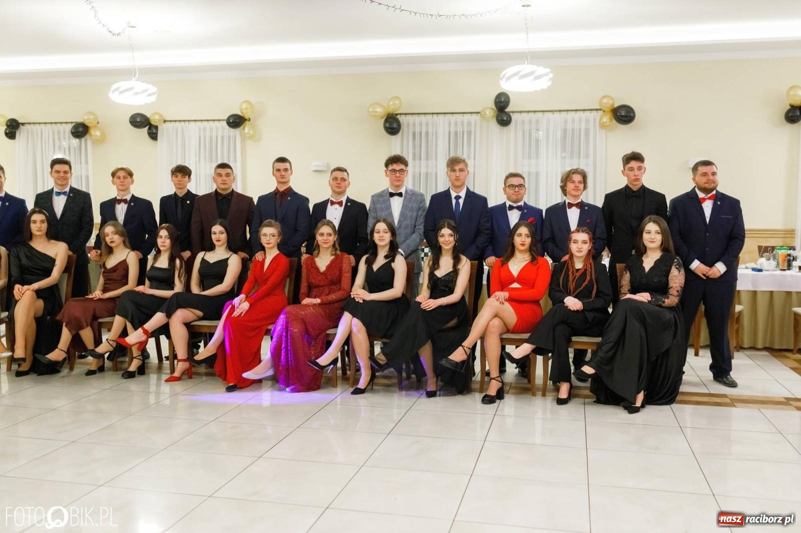 Zdjęcie w galerii na portalu naszraciborz.pl: Bal studniówkowy raciborskiego Mechanika [FOTO i WIDEO] wiadomości z regionu