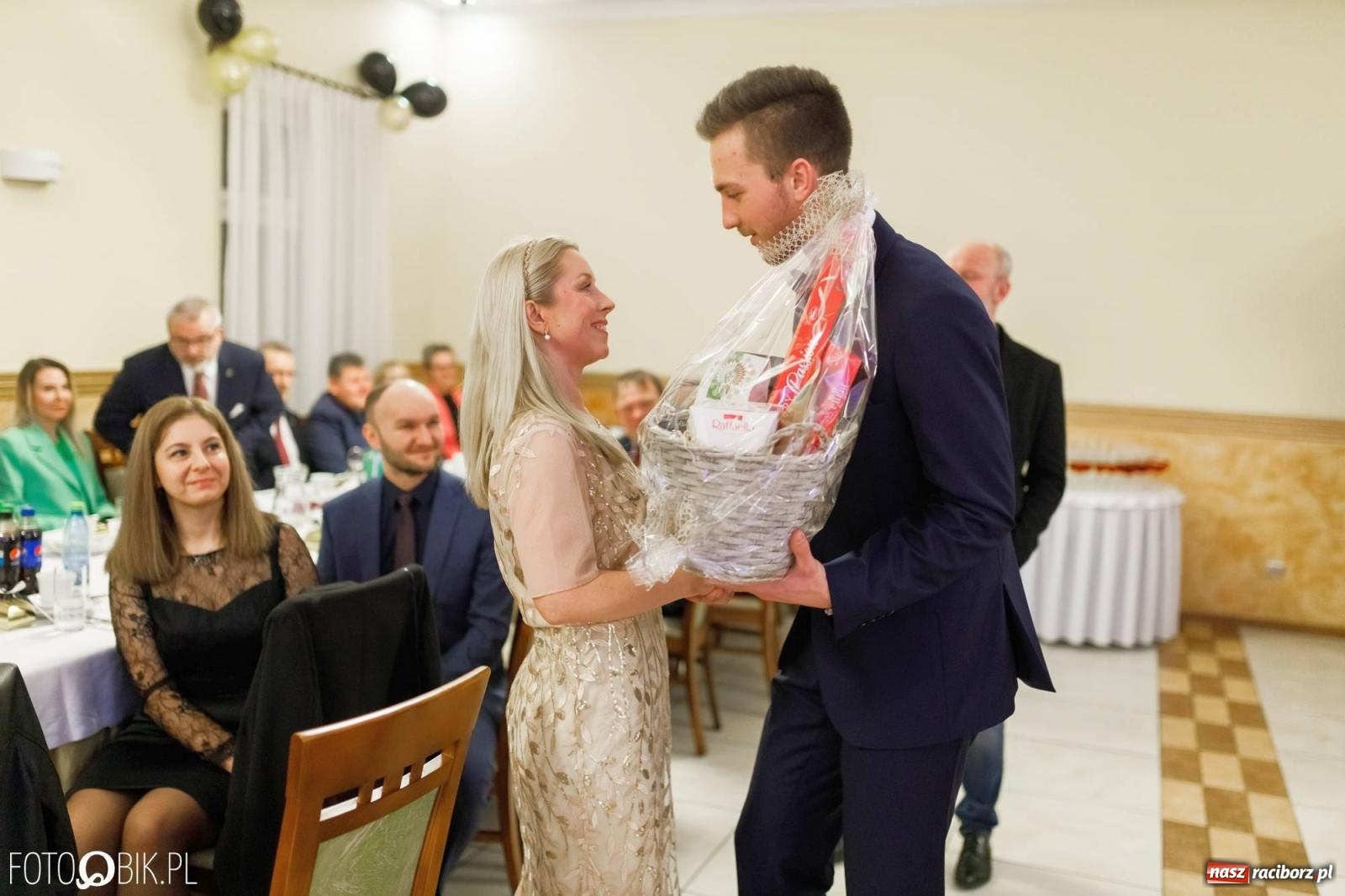 Zdjęcie w galerii na portalu naszraciborz.pl: Bal studniówkowy raciborskiego Mechanika [FOTO i WIDEO] wiadomości z regionu