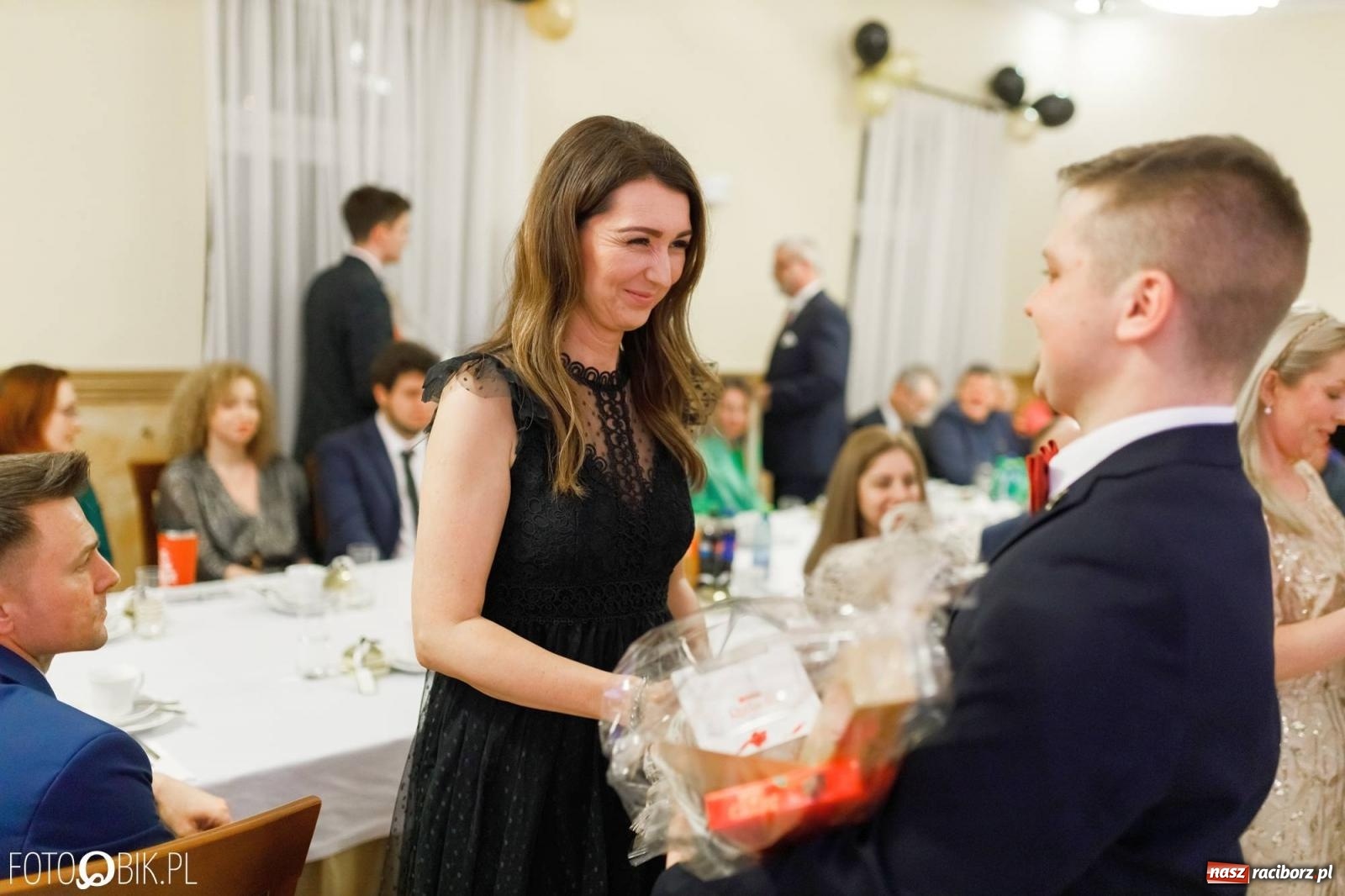 Zdjęcie w galerii na portalu naszraciborz.pl: Bal studniówkowy raciborskiego Mechanika [FOTO i WIDEO] wiadomości z regionu
