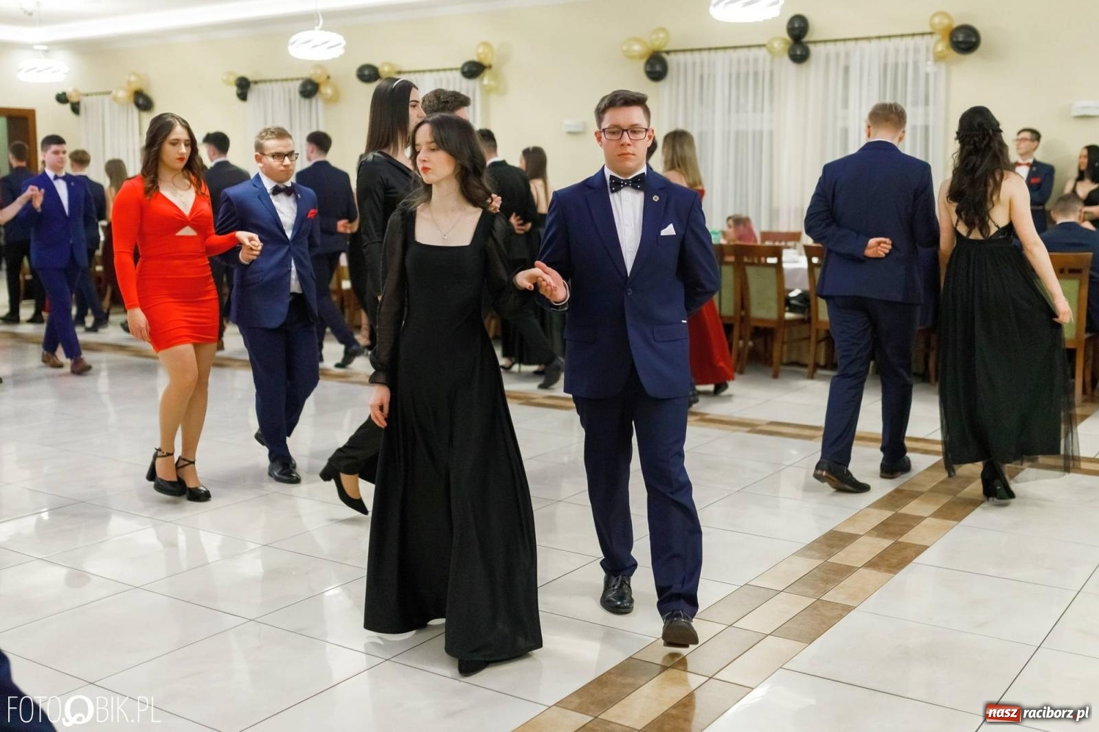 Zdjęcie w galerii na portalu naszraciborz.pl: Bal studniówkowy raciborskiego Mechanika [FOTO i WIDEO] wiadomości z regionu