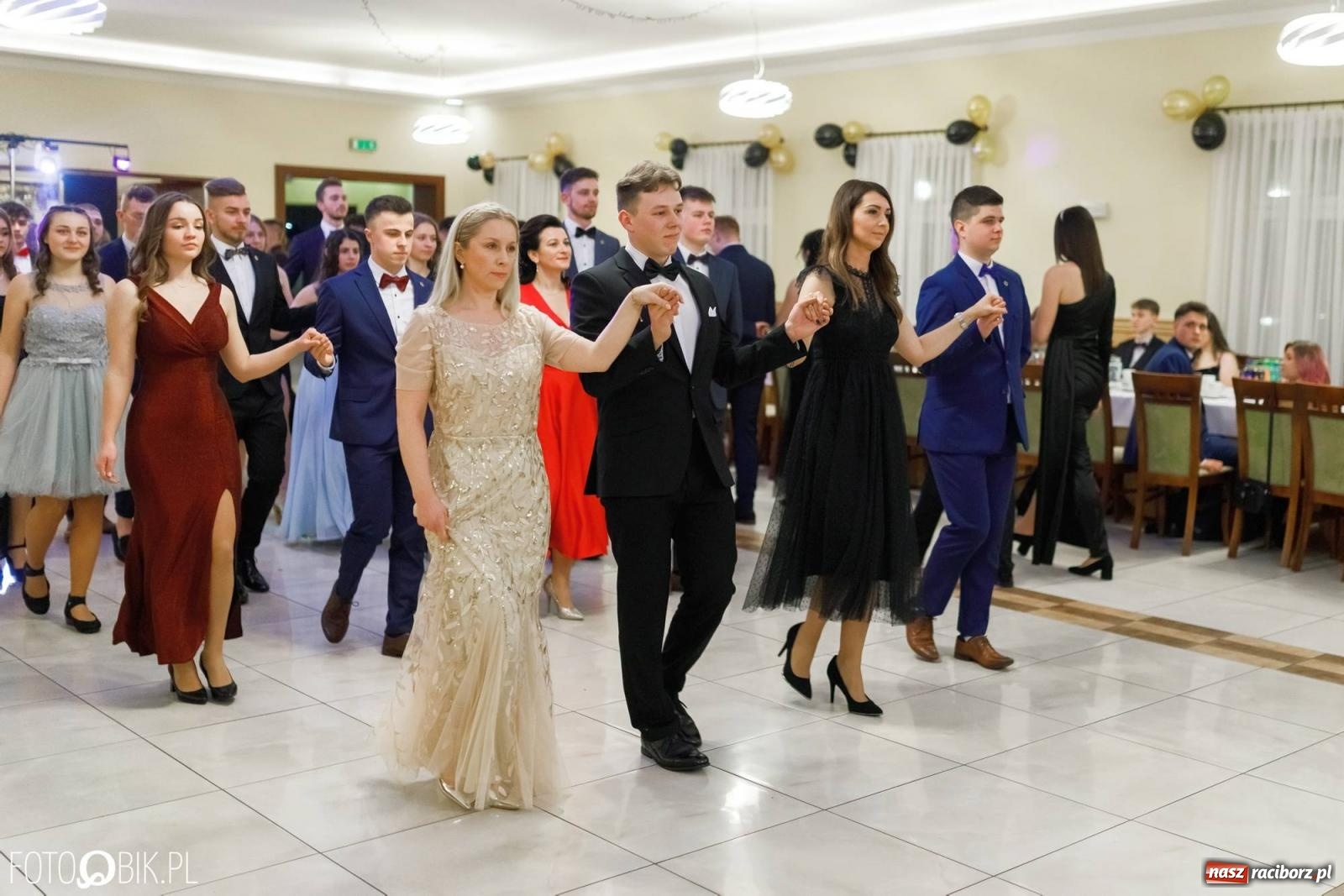 Zdjęcie w galerii na portalu naszraciborz.pl: Bal studniówkowy raciborskiego Mechanika [FOTO i WIDEO] wiadomości z regionu