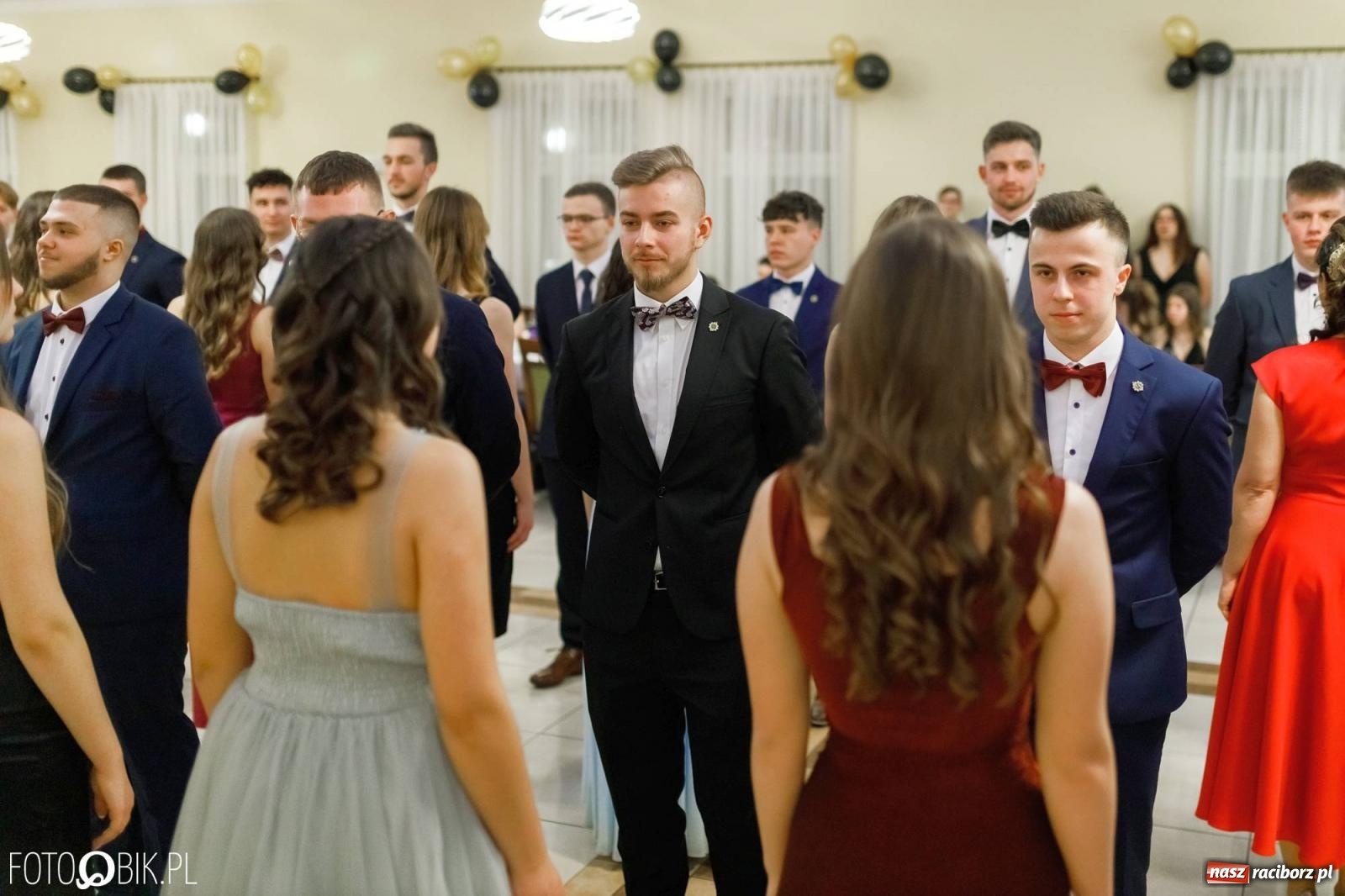 Zdjęcie w galerii na portalu naszraciborz.pl: Bal studniówkowy raciborskiego Mechanika [FOTO i WIDEO] wiadomości z regionu