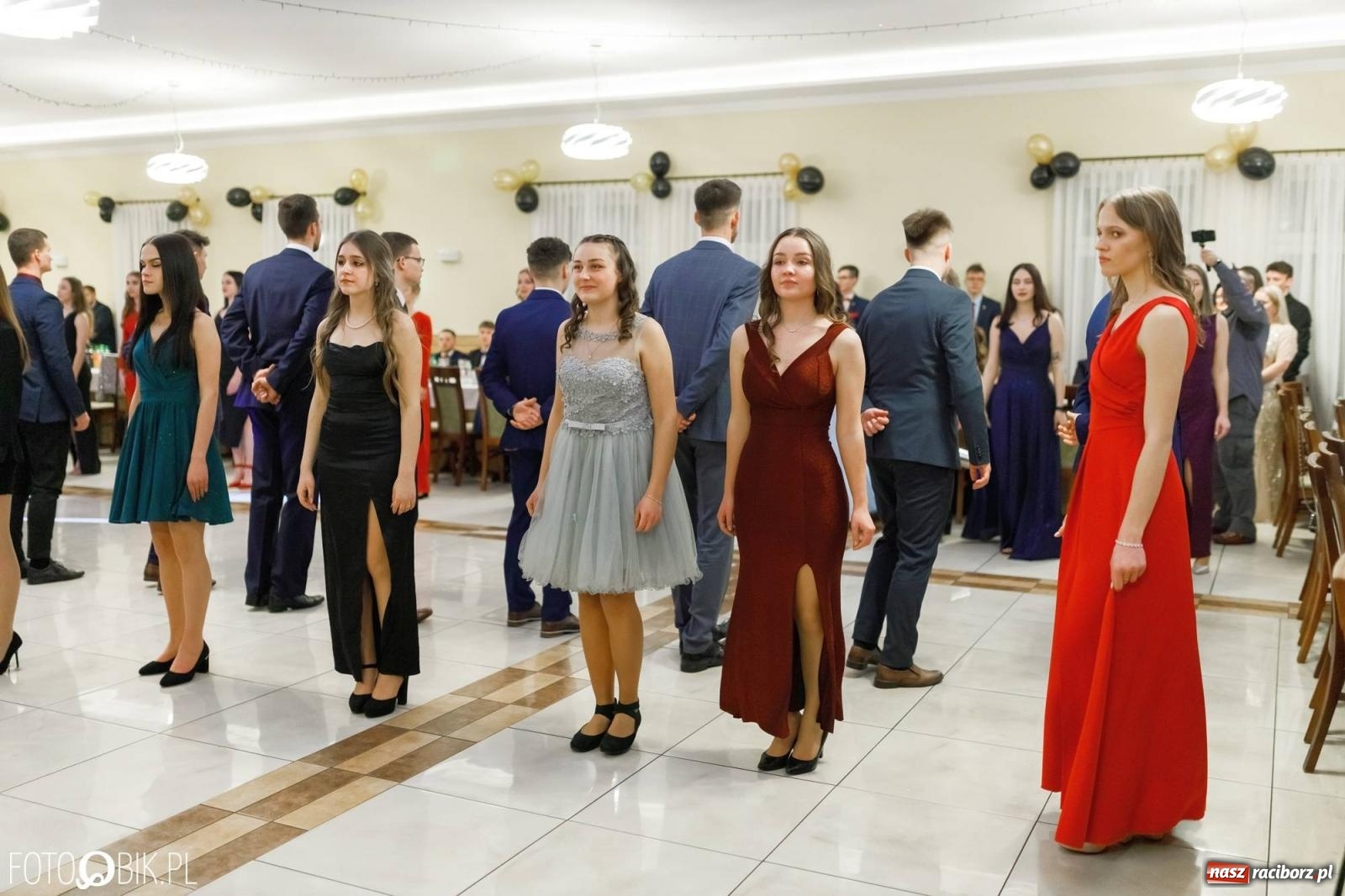 Zdjęcie w galerii na portalu naszraciborz.pl: Bal studniówkowy raciborskiego Mechanika [FOTO i WIDEO] wiadomości z regionu