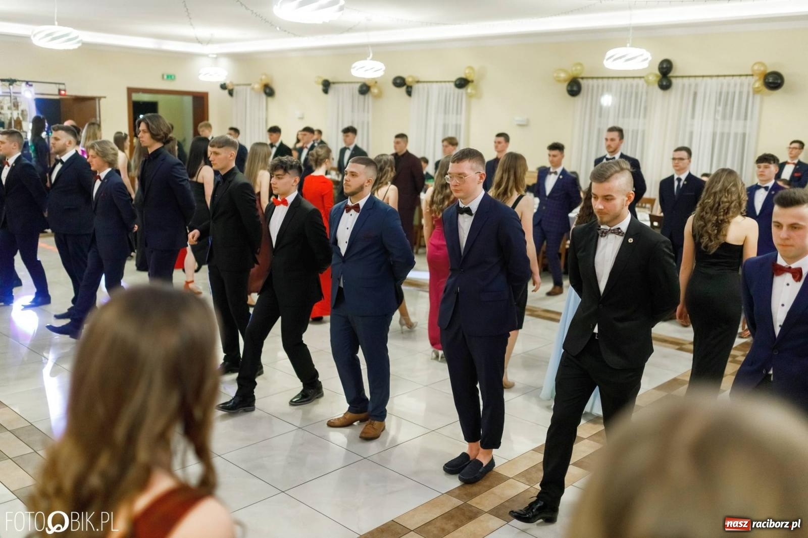 Zdjęcie w galerii na portalu naszraciborz.pl: Bal studniówkowy raciborskiego Mechanika [FOTO i WIDEO] wiadomości z regionu
