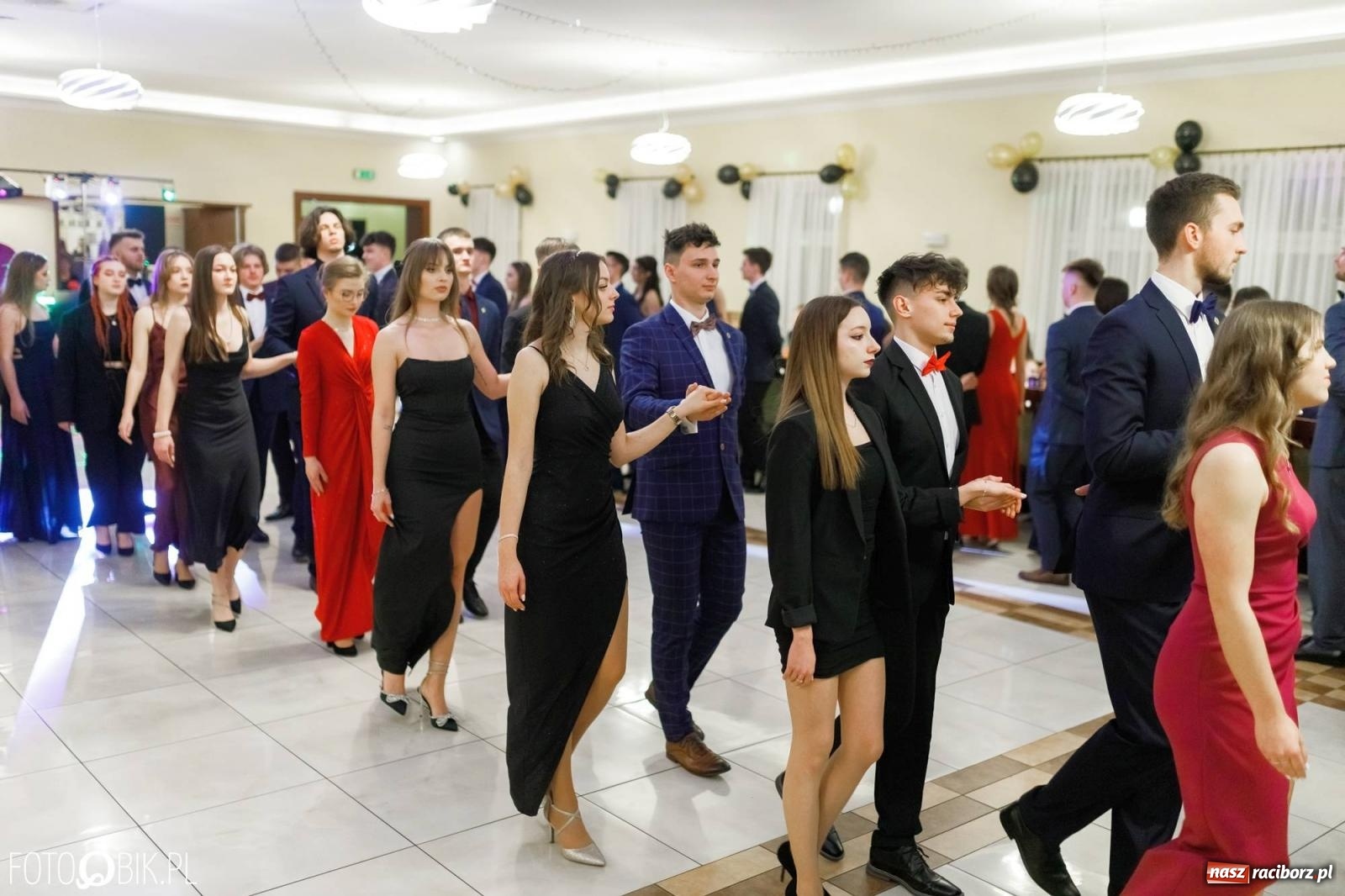 Zdjęcie w galerii na portalu naszraciborz.pl: Bal studniówkowy raciborskiego Mechanika [FOTO i WIDEO] wiadomości z regionu