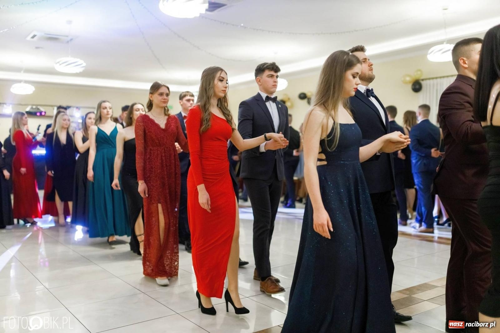 Zdjęcie w galerii na portalu naszraciborz.pl: Bal studniówkowy raciborskiego Mechanika [FOTO i WIDEO] wiadomości z regionu