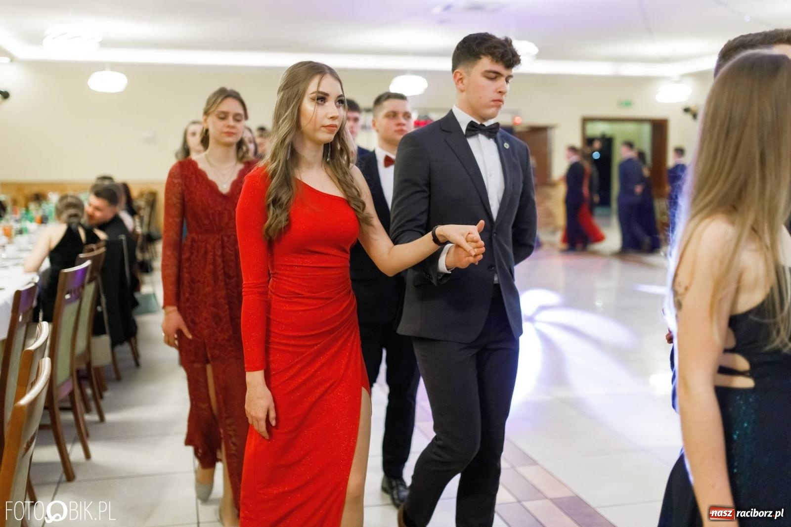 Zdjęcie w galerii na portalu naszraciborz.pl: Bal studniówkowy raciborskiego Mechanika [FOTO i WIDEO] wiadomości z regionu
