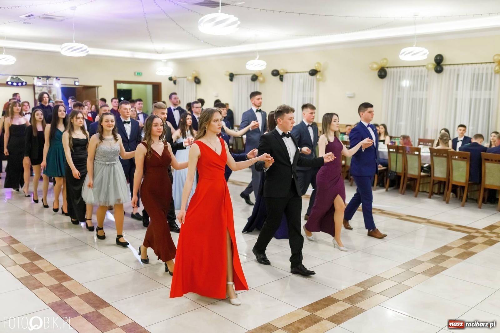 Zdjęcie w galerii na portalu naszraciborz.pl: Bal studniówkowy raciborskiego Mechanika [FOTO i WIDEO] wiadomości z regionu