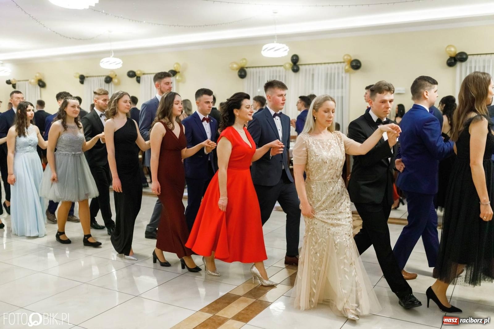 Zdjęcie w galerii na portalu naszraciborz.pl: Bal studniówkowy raciborskiego Mechanika [FOTO i WIDEO] wiadomości z regionu