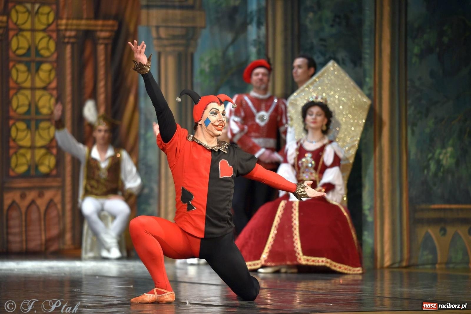 Zdjęcie w galerii na portalu naszraciborz.pl: Royal Ukrainian Ballet z Charkowa wystawił w Raciborzu Jezioro Łabędzie [FOTO i WIDEO] wiadomości z regionu