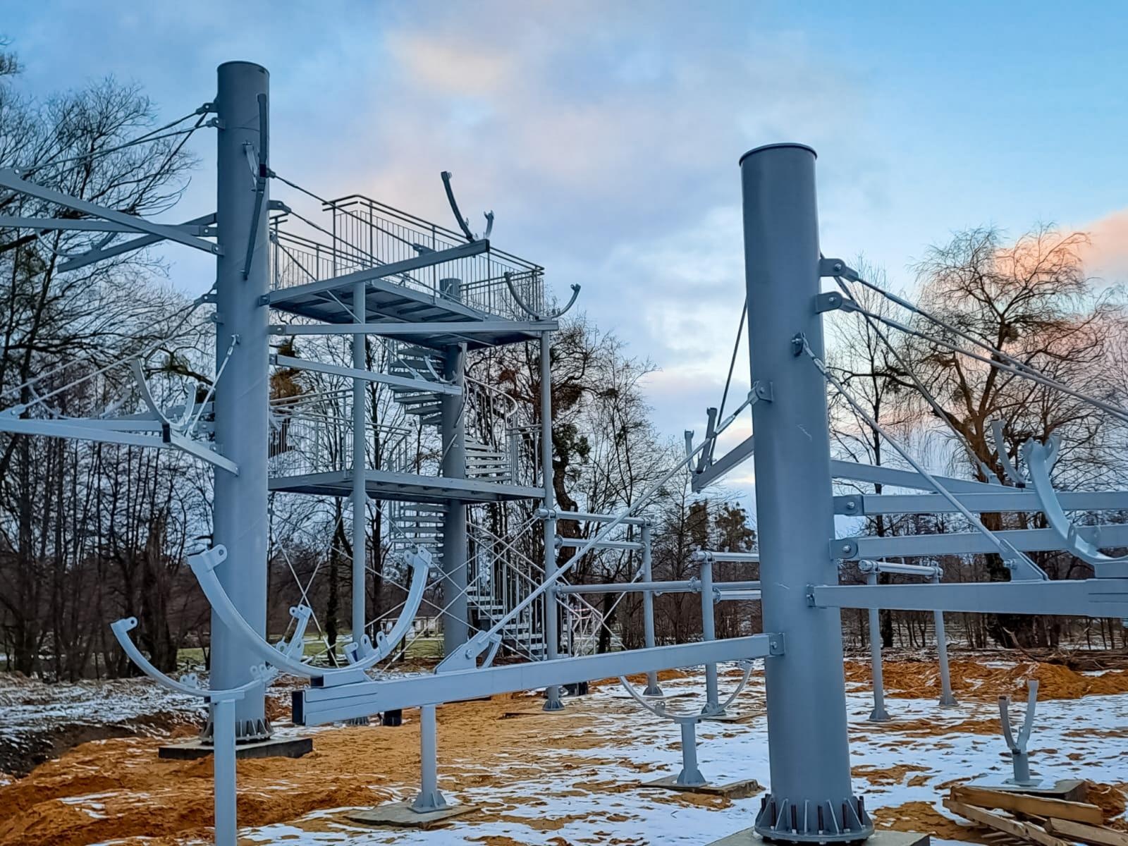 Zdjęcie w galerii na portalu naszraciborz.pl: Palmy w Tworkowie. Budowa nowoczesnego kąpieliska pod Raciborzem na ostatniej prostej [FOTO] wiadomości z regionu
