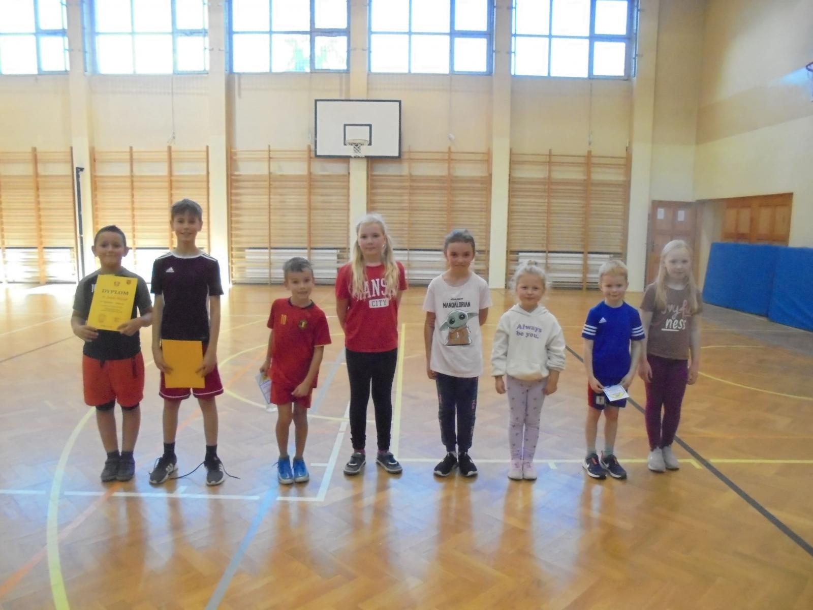 Zdjęcie w galerii na portalu naszraciborz.pl: Sportowy konkurs w rzutach osobistych wiadomości z regionu