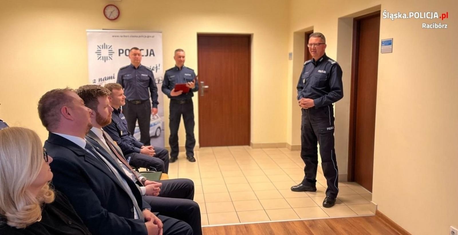 Zdjęcie w galerii na portalu naszraciborz.pl: Odprawa roczna w raciborskiej komendzie policji wiadomości z regionu