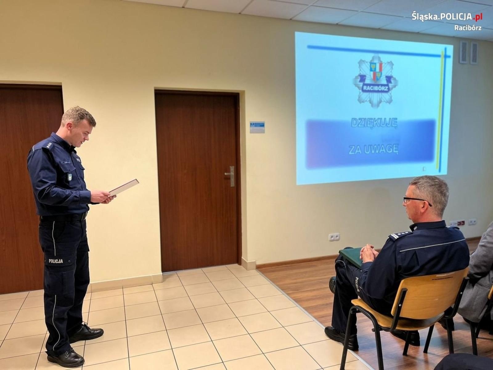 Zdjęcie w galerii na portalu naszraciborz.pl: Odprawa roczna w raciborskiej komendzie policji wiadomości z regionu