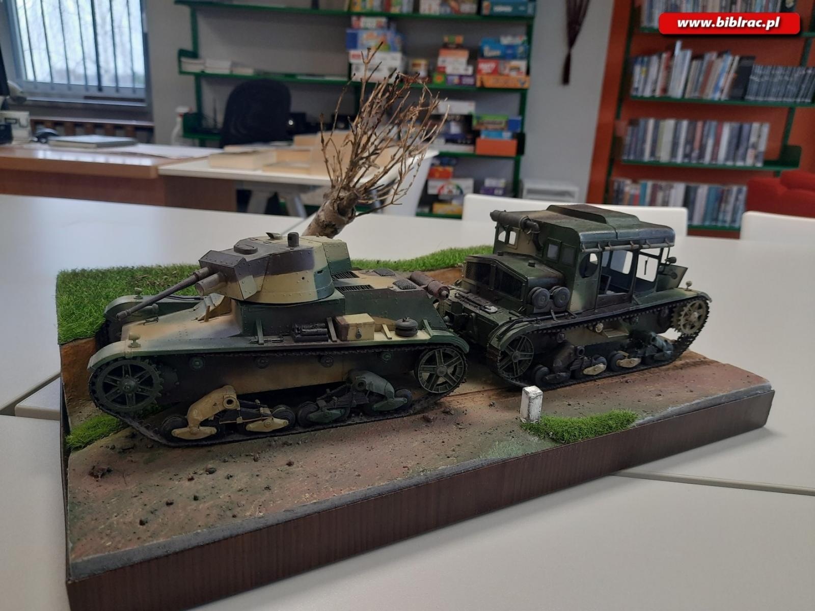 Zdjęcie w galerii na portalu naszraciborz.pl: Modelarstwo dla każdego. Spotkanie z Andrzejem Beraczem w książnicy wiadomości z regionu