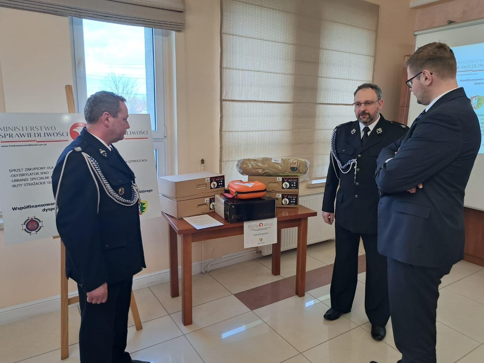 Zdjęcie w galerii na portalu naszraciborz.pl: Strażacy z gmin Pietrowice Wielkie i Nędza z nowym sprzętem wiadomości z regionu