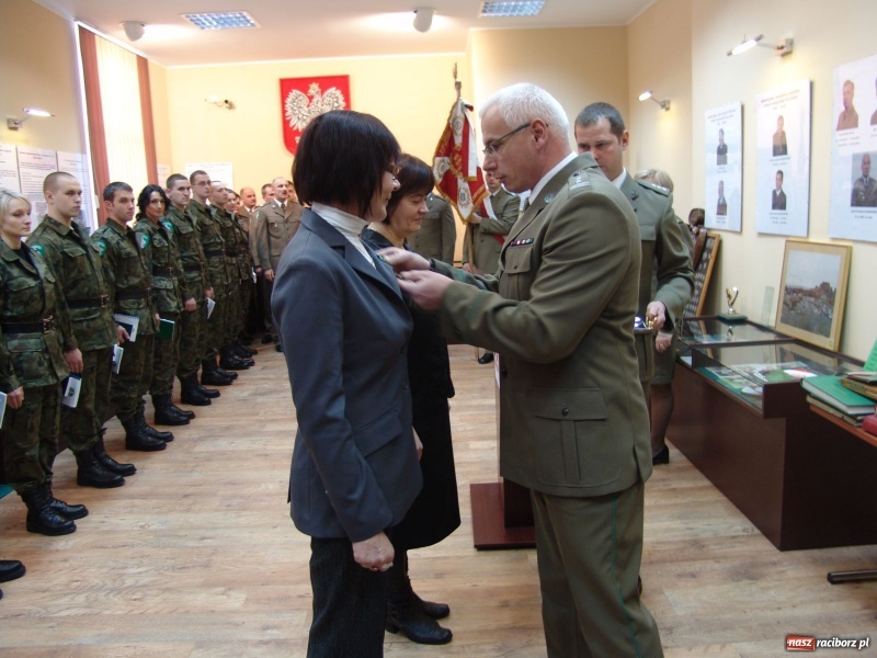 Zdjęcie w galerii na portalu naszraciborz.pl: Ślubowanie nowych funkcjonariuszy wiadomości z regionu