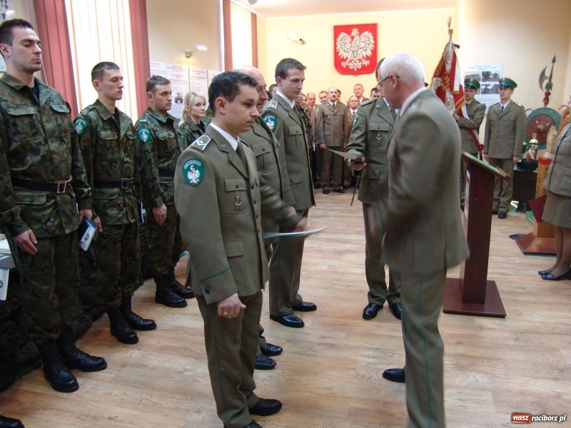 Zdjęcie w galerii na portalu naszraciborz.pl: Ślubowanie nowych funkcjonariuszy wiadomości z regionu