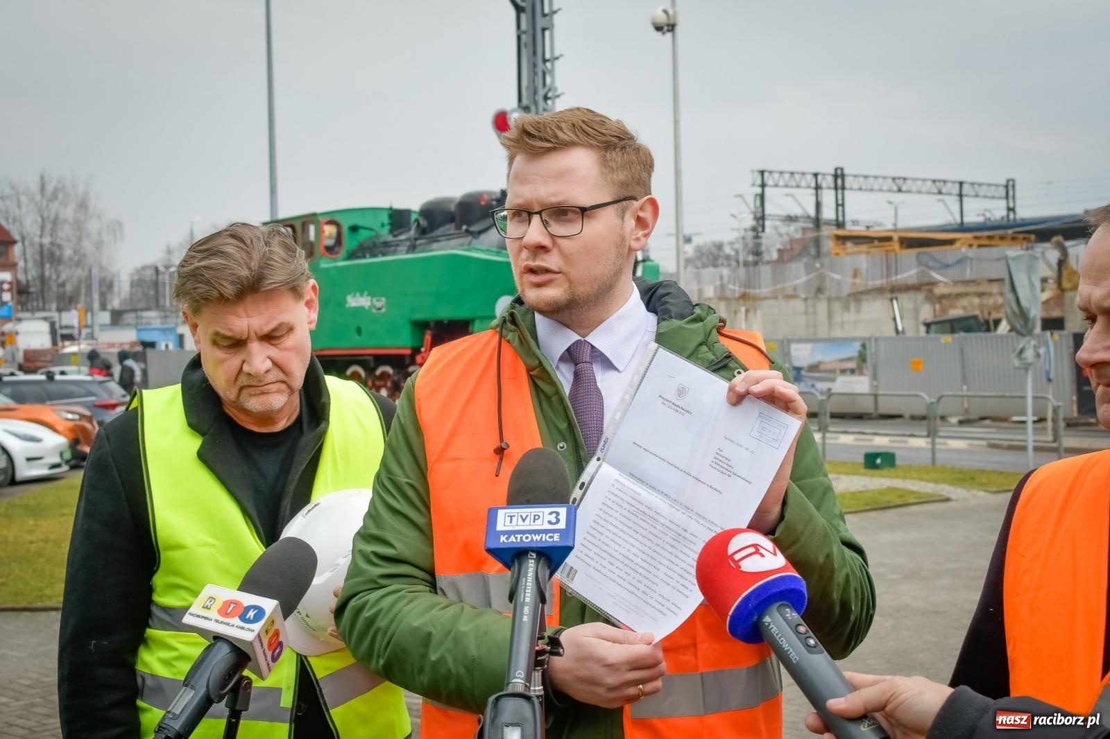 Zdjęcie w galerii na portalu naszraciborz.pl: Inwestycje kolejowe w Raciborzu tematem spotkania wiceministra i członka zarządu PKP wiadomości z regionu