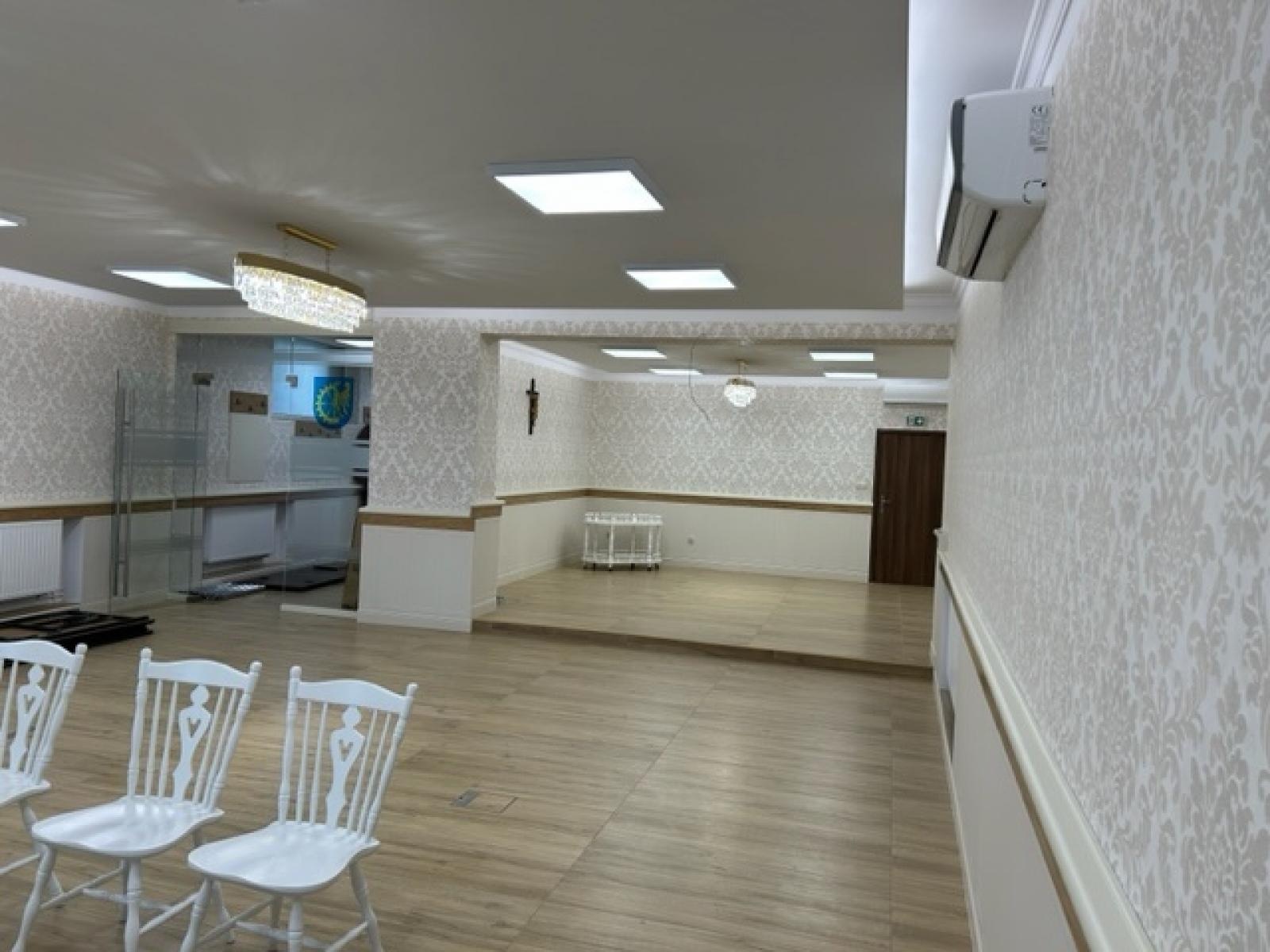 Zdjęcie w galerii na portalu naszraciborz.pl: Odnowiona sala ślubów w Kuźni Raciborskiej czeka na nowożeńców wiadomości z regionu