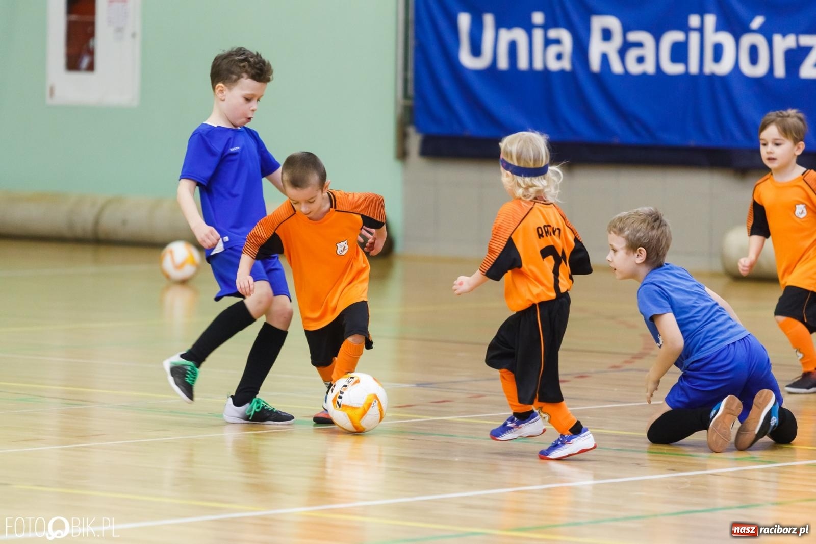 Zdjęcie w galerii na portalu naszraciborz.pl: Unia Cup. Halowa rywalizacja rocznika 2016 [FOTO] wiadomości z regionu