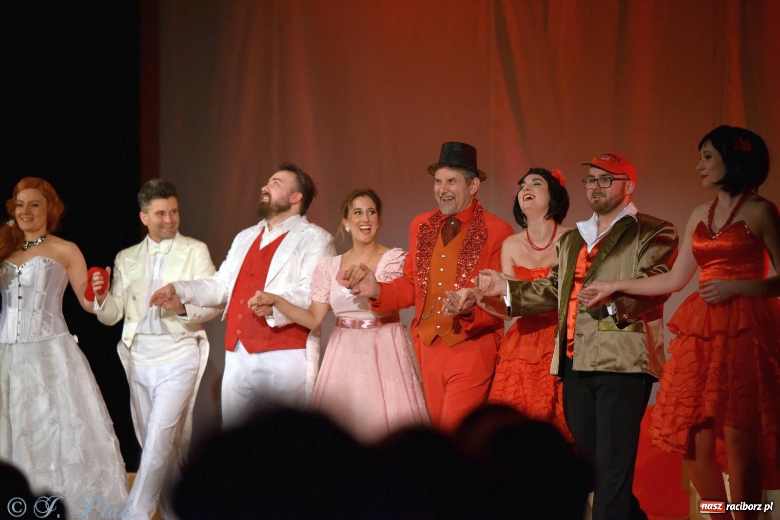 Zdjęcie w galerii na portalu naszraciborz.pl: Arte Creatura i Księżniczka Czardasza w Raciborzu [FOTO] wiadomości z regionu