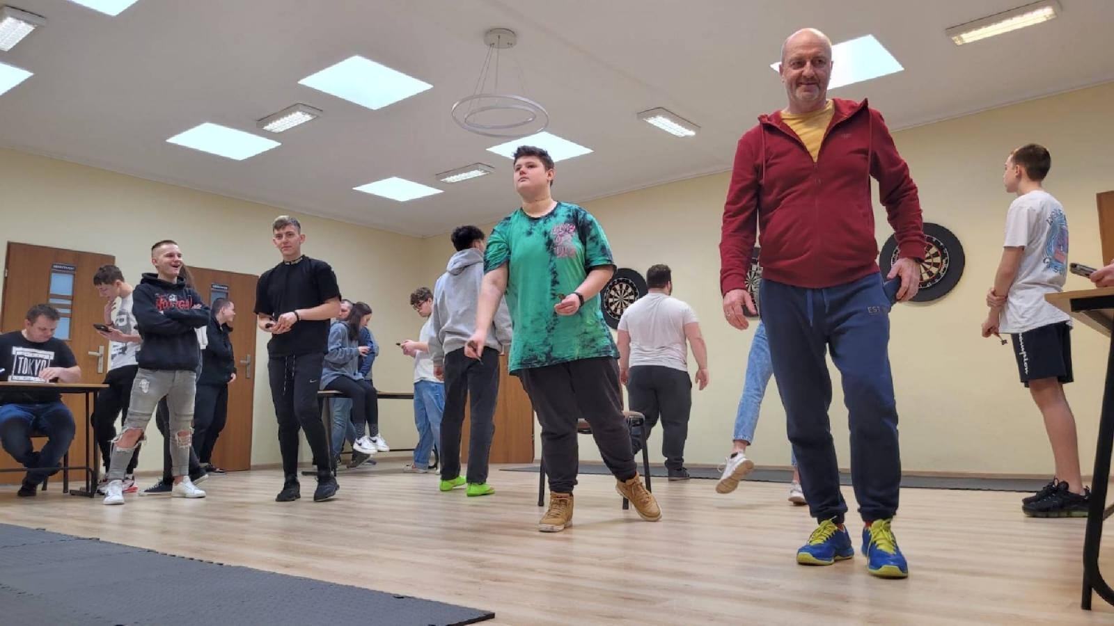 Zdjęcie w galerii na portalu naszraciborz.pl: High Score - drużynowe zawody darta szkół w PCS wiadomości z regionu