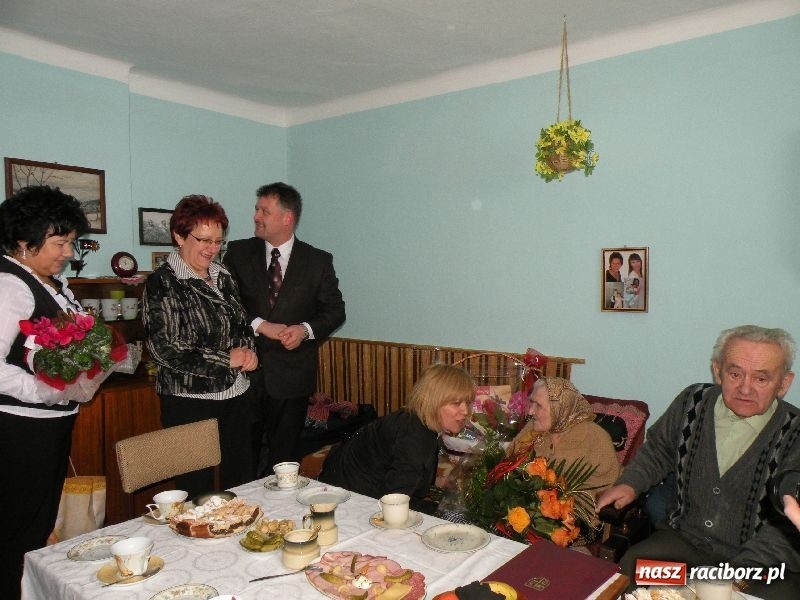 Zdjęcie w galerii na portalu naszraciborz.pl: Huczne 200 lat w Sylwestra wiadomości z regionu