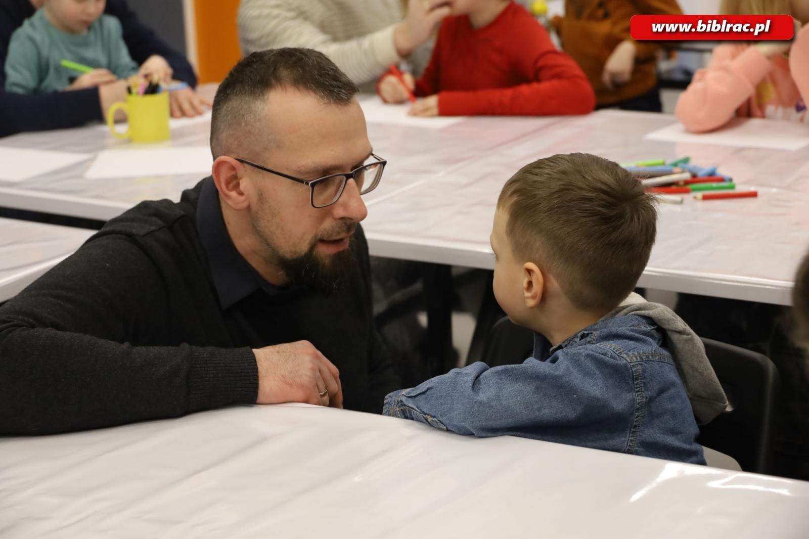 Zdjęcie w galerii na portalu naszraciborz.pl: Co robią uczucia, kiedy mają wolne? wiadomości z regionu