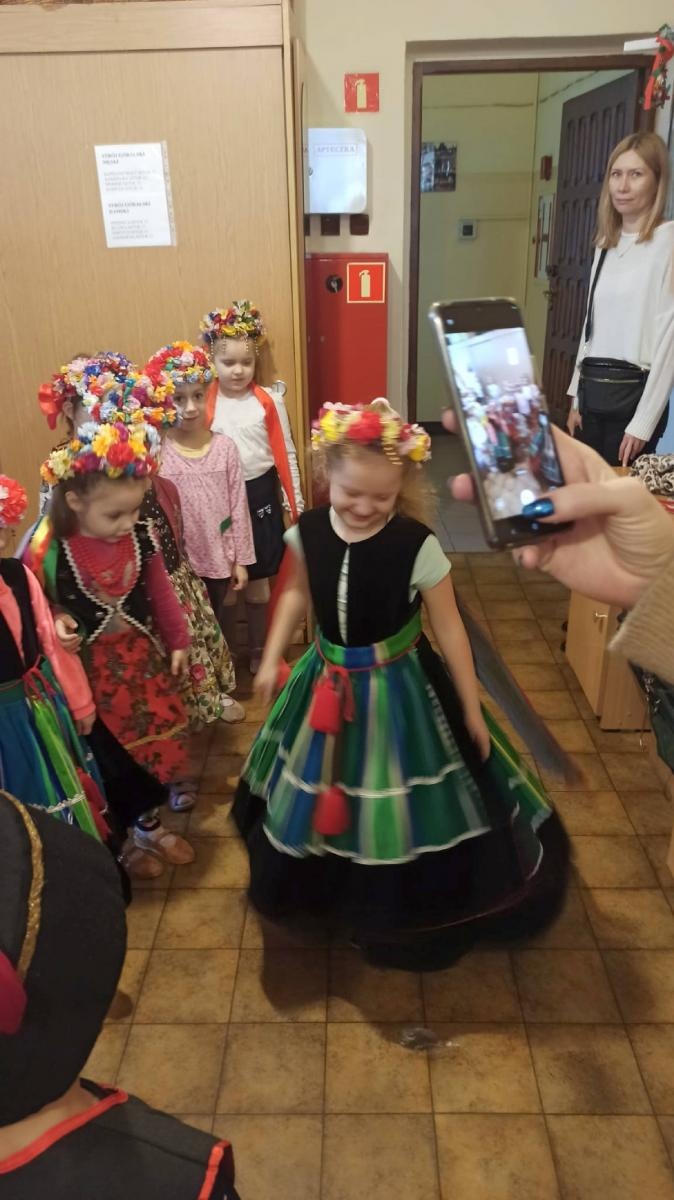 Zdjęcie w galerii na portalu naszraciborz.pl: Strzecha łowi talenty. Przedszkolaki próbowały sił w tańcu wiadomości z regionu