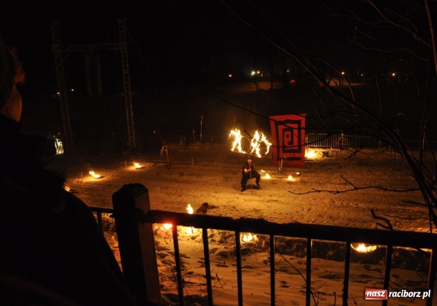 Zdjęcie w galerii na portalu naszraciborz.pl: Nowy rok na bulwarach - fotorelacja wiadomości z regionu