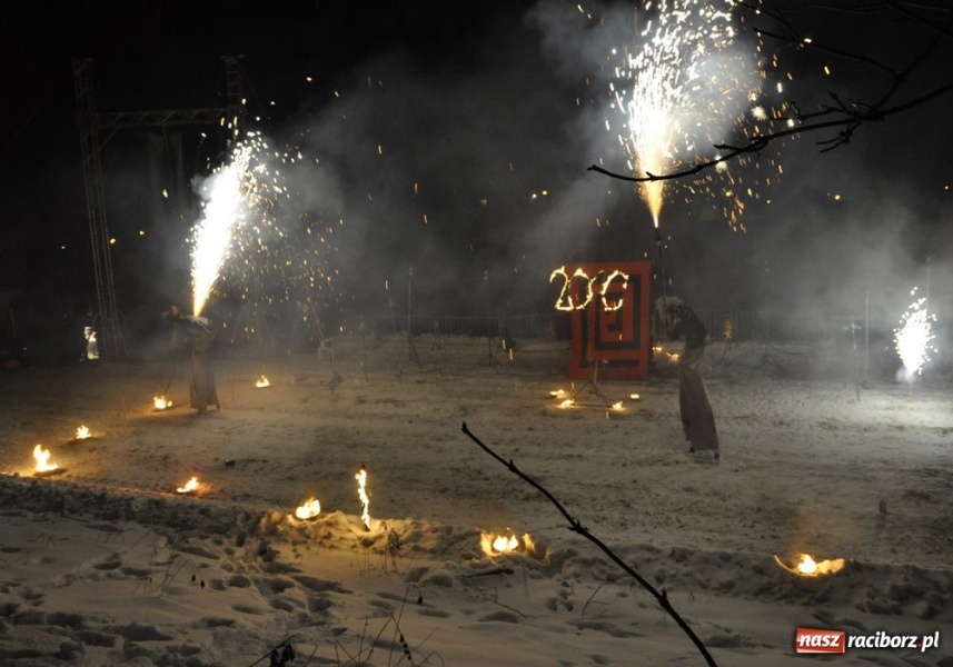 Zdjęcie w galerii na portalu naszraciborz.pl: Nowy rok na bulwarach - fotorelacja wiadomości z regionu