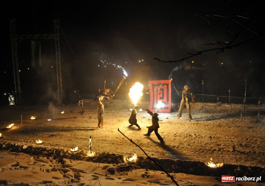 Zdjęcie w galerii na portalu naszraciborz.pl: Nowy rok na bulwarach - fotorelacja wiadomości z regionu