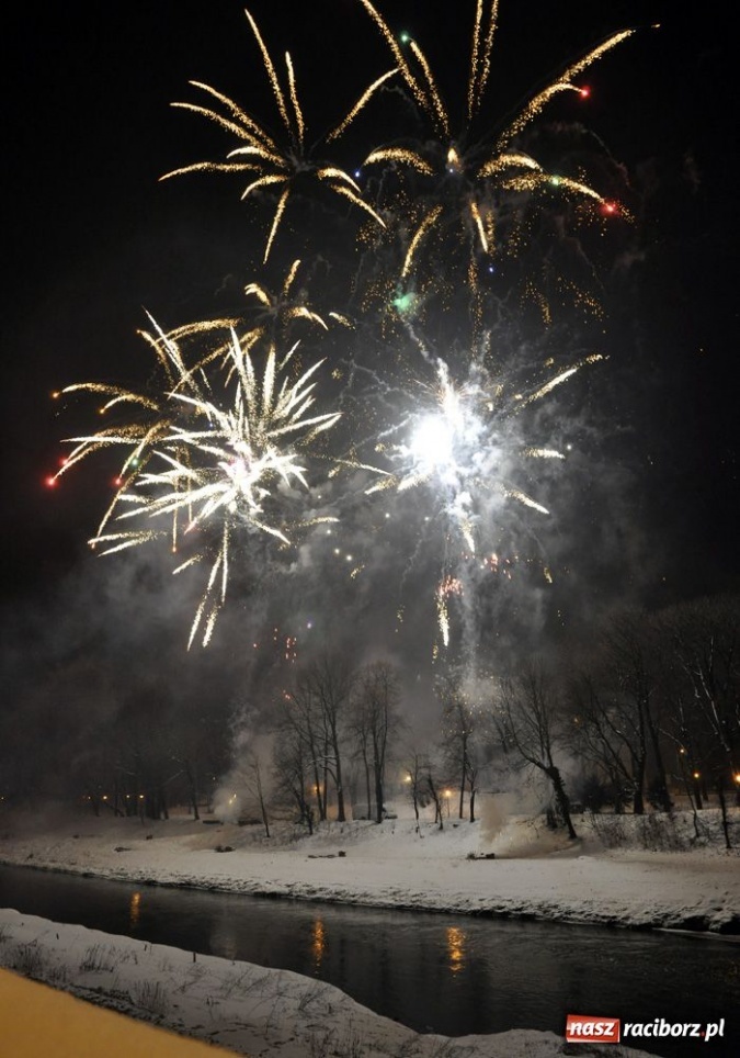 Zdjęcie w galerii na portalu naszraciborz.pl: Nowy rok na bulwarach - fotorelacja wiadomości z regionu