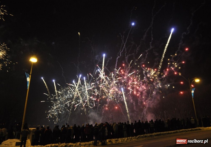 Zdjęcie w galerii na portalu naszraciborz.pl: Nowy rok na bulwarach - fotorelacja wiadomości z regionu