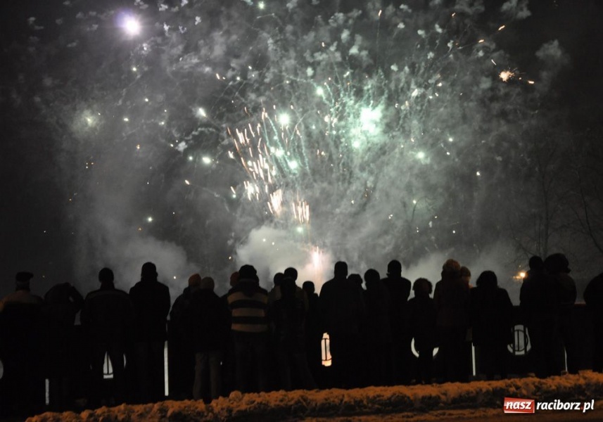 Zdjęcie w galerii na portalu naszraciborz.pl: Nowy rok na bulwarach - fotorelacja wiadomości z regionu