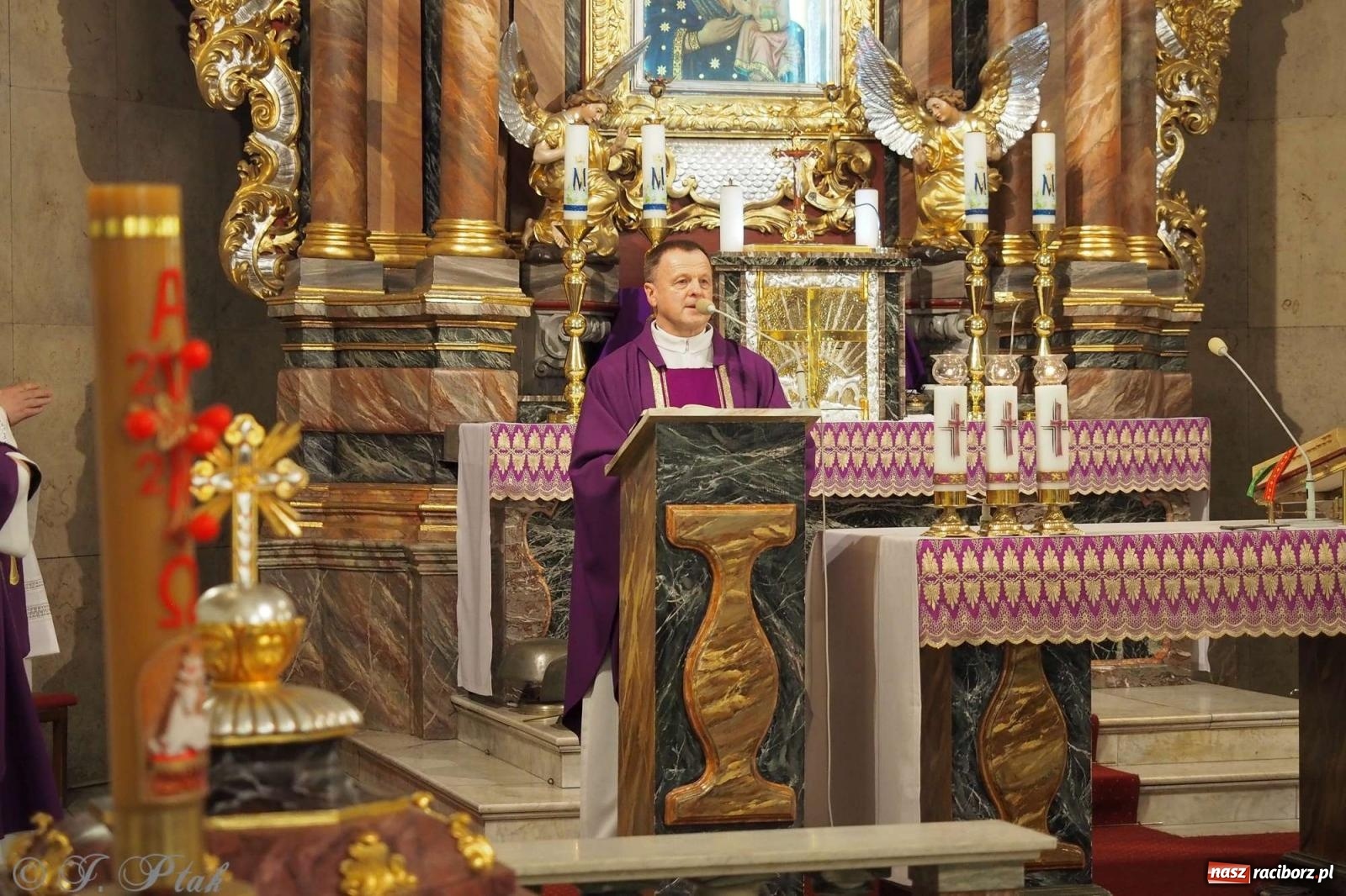 Zdjęcie w galerii na portalu naszraciborz.pl: Paulin z Ukrainy na rekolekcjach w kościele Matki Bożej wiadomości z regionu