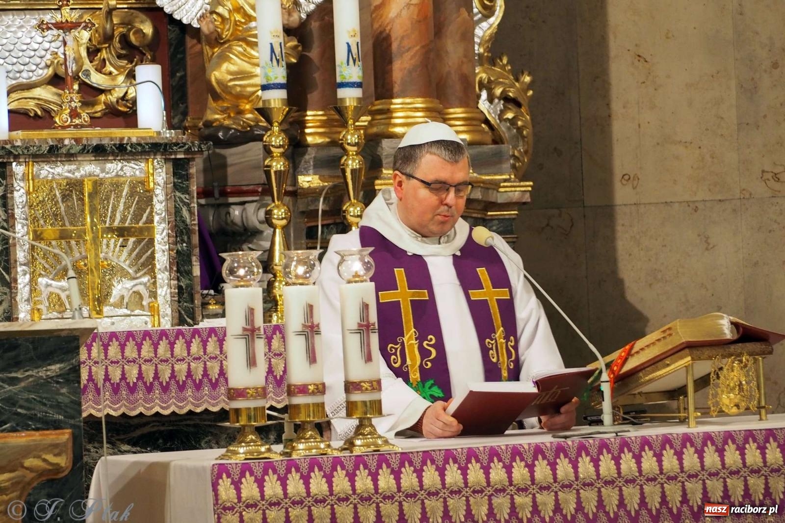 Zdjęcie w galerii na portalu naszraciborz.pl: Paulin z Ukrainy na rekolekcjach w kościele Matki Bożej wiadomości z regionu