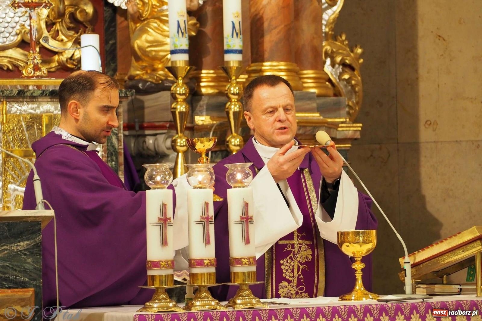 Zdjęcie w galerii na portalu naszraciborz.pl: Paulin z Ukrainy na rekolekcjach w kościele Matki Bożej wiadomości z regionu