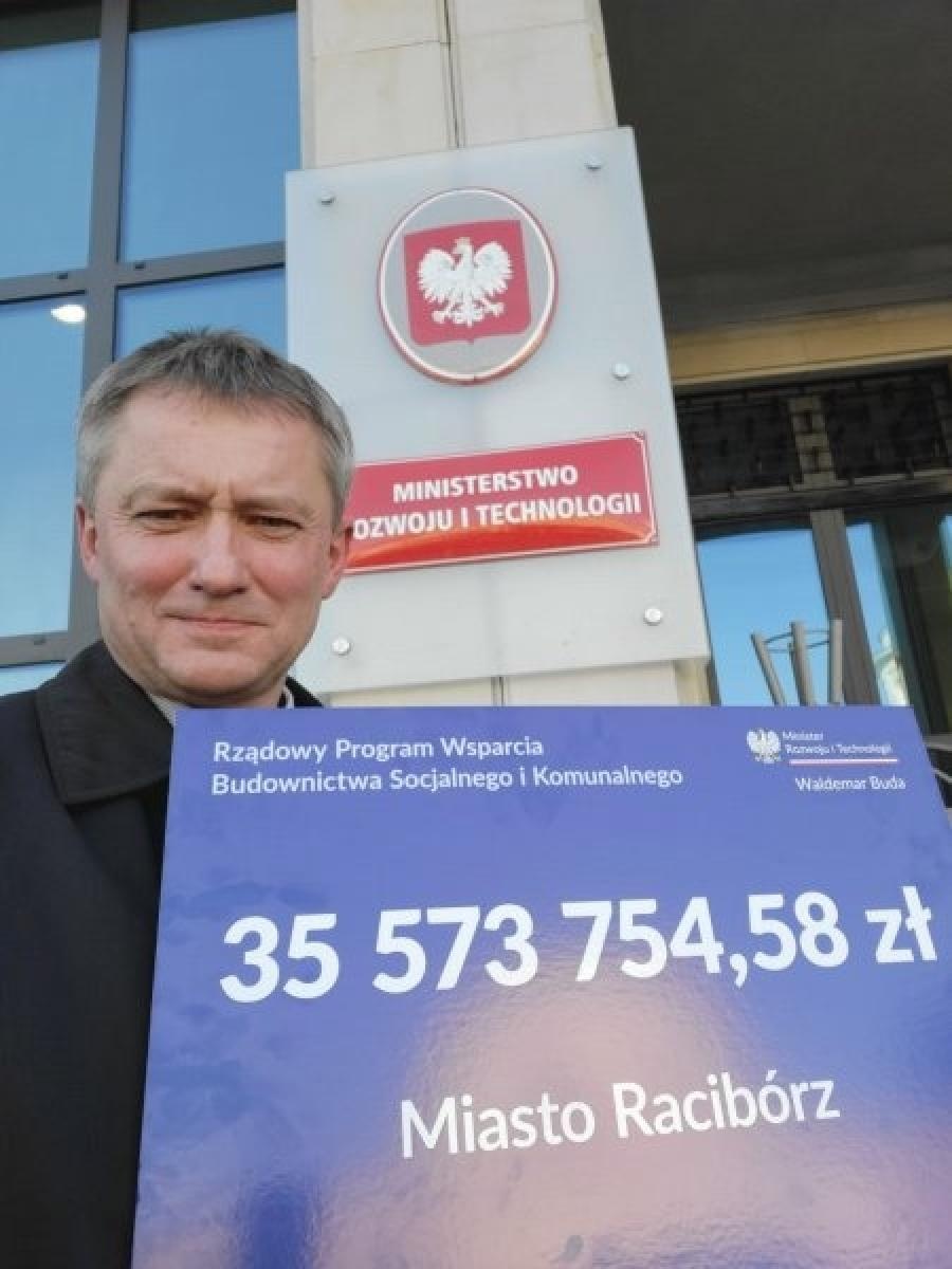 Zdjęcie w galerii na portalu naszraciborz.pl: Racibórz pozyskał 35,5 mln zł na budowę mieszkań wiadomości z regionu