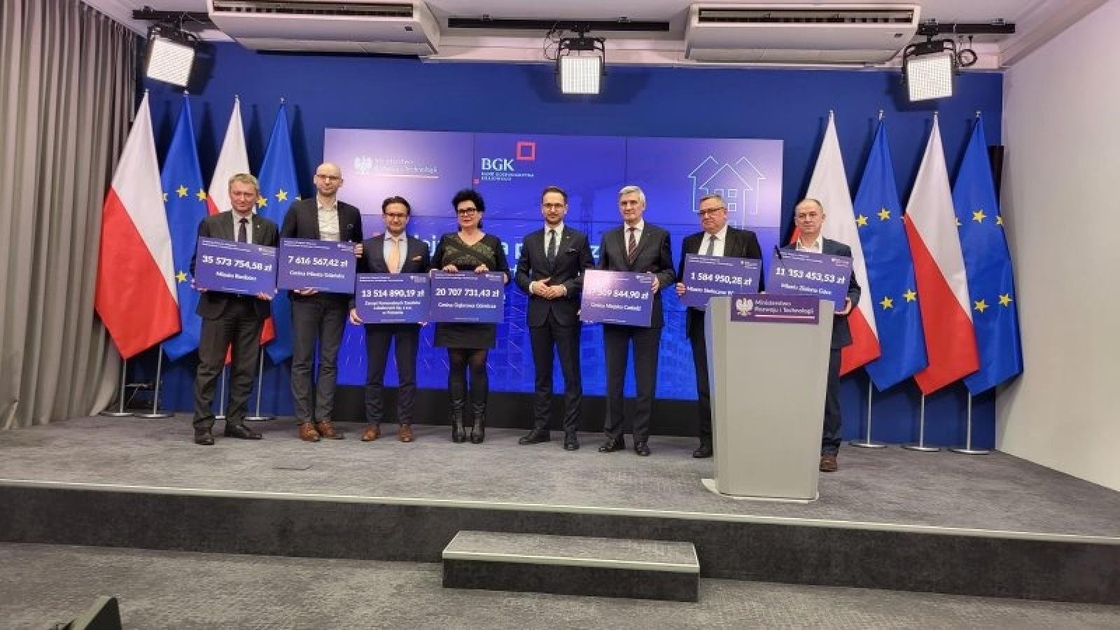 Zdjęcie w galerii na portalu naszraciborz.pl: Racibórz pozyskał 35,5 mln zł na budowę mieszkań wiadomości z regionu