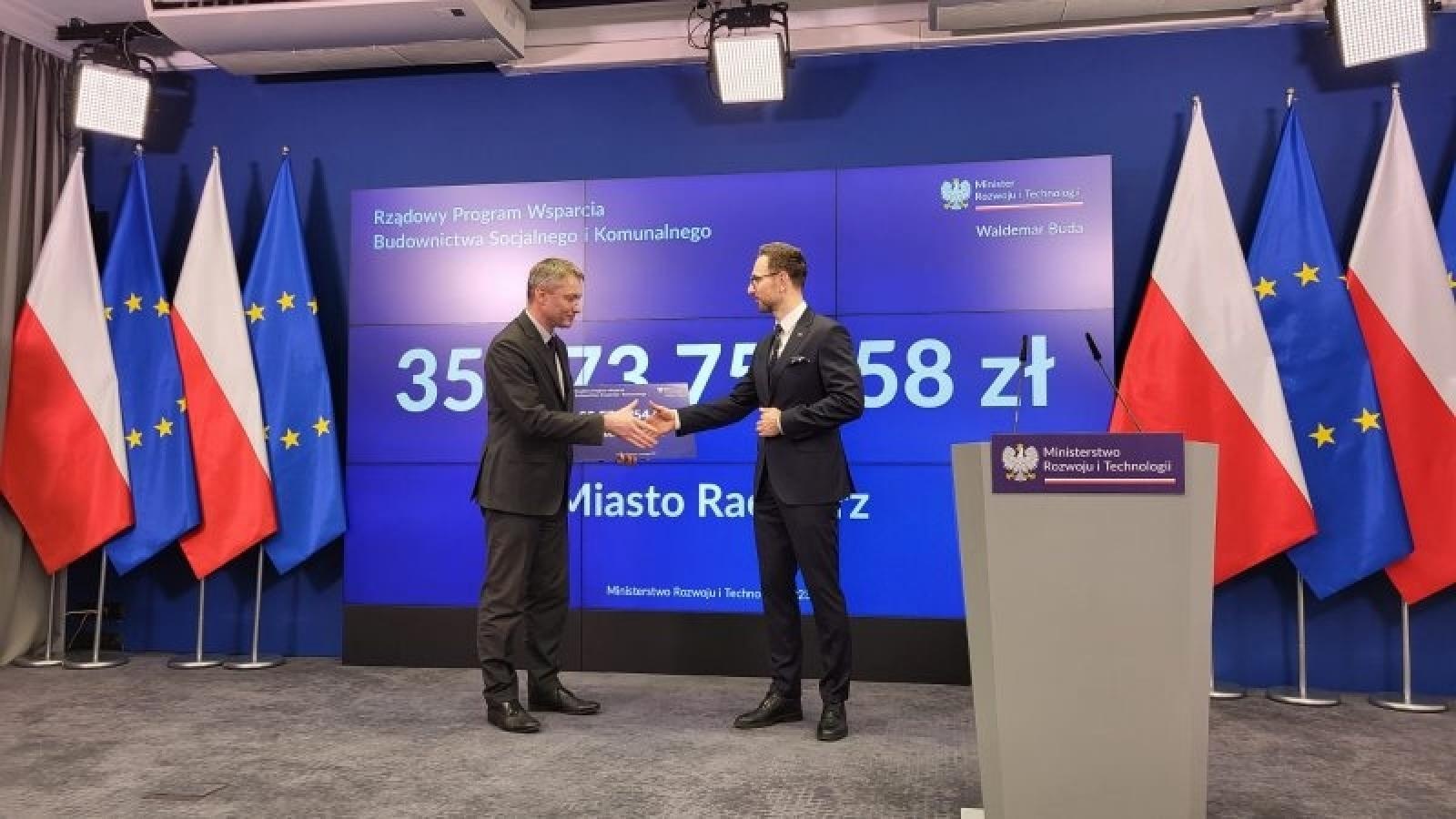 Zdjęcie w galerii na portalu naszraciborz.pl: Racibórz pozyskał 35,5 mln zł na budowę mieszkań wiadomości z regionu