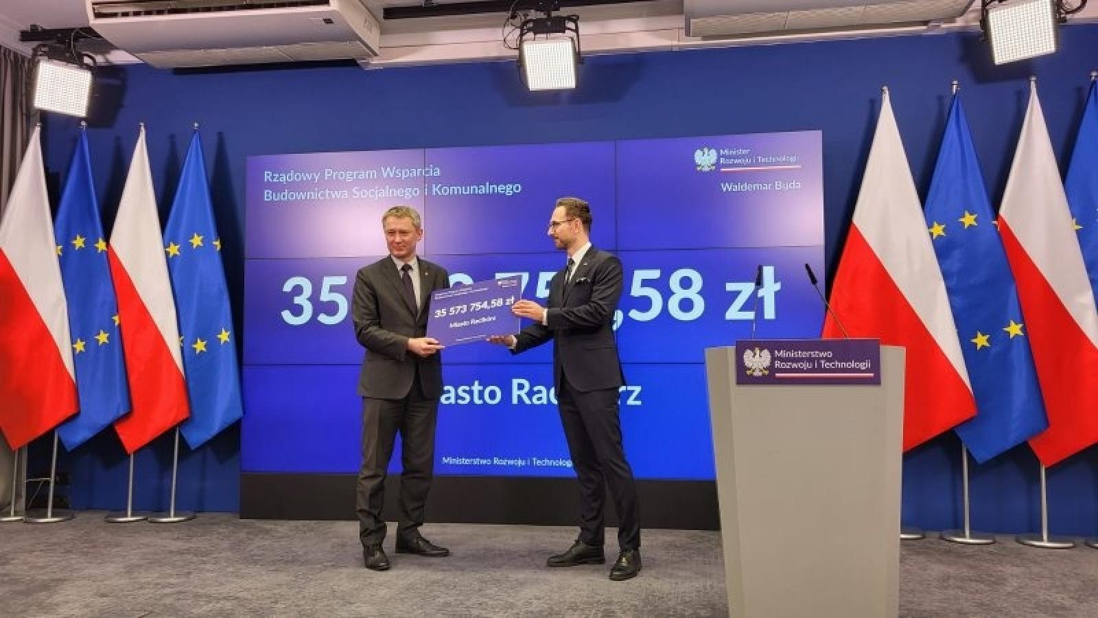 Zdjęcie w galerii na portalu naszraciborz.pl: Racibórz pozyskał 35,5 mln zł na budowę mieszkań wiadomości z regionu