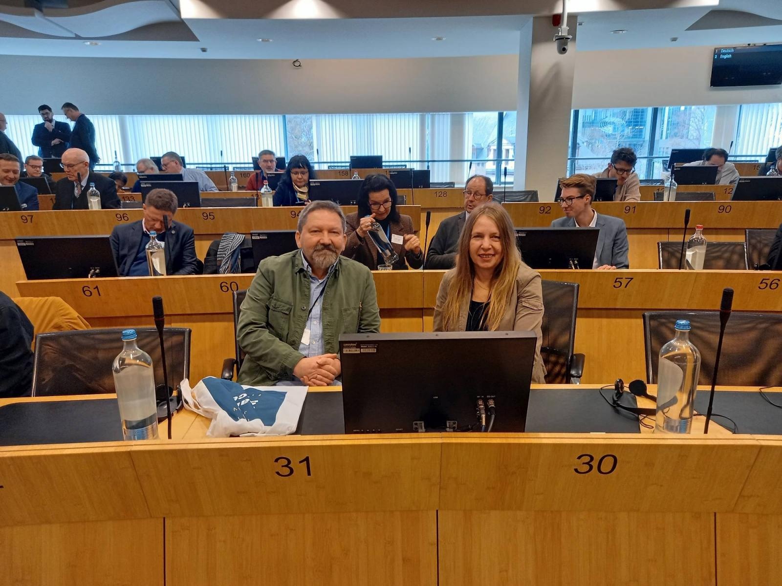 Zdjęcie w galerii na portalu naszraciborz.pl: Przyjaciele z Europy badają swoją międzywojenną historię. Workshop i raciborzanie w Brukseli wiadomości z regionu