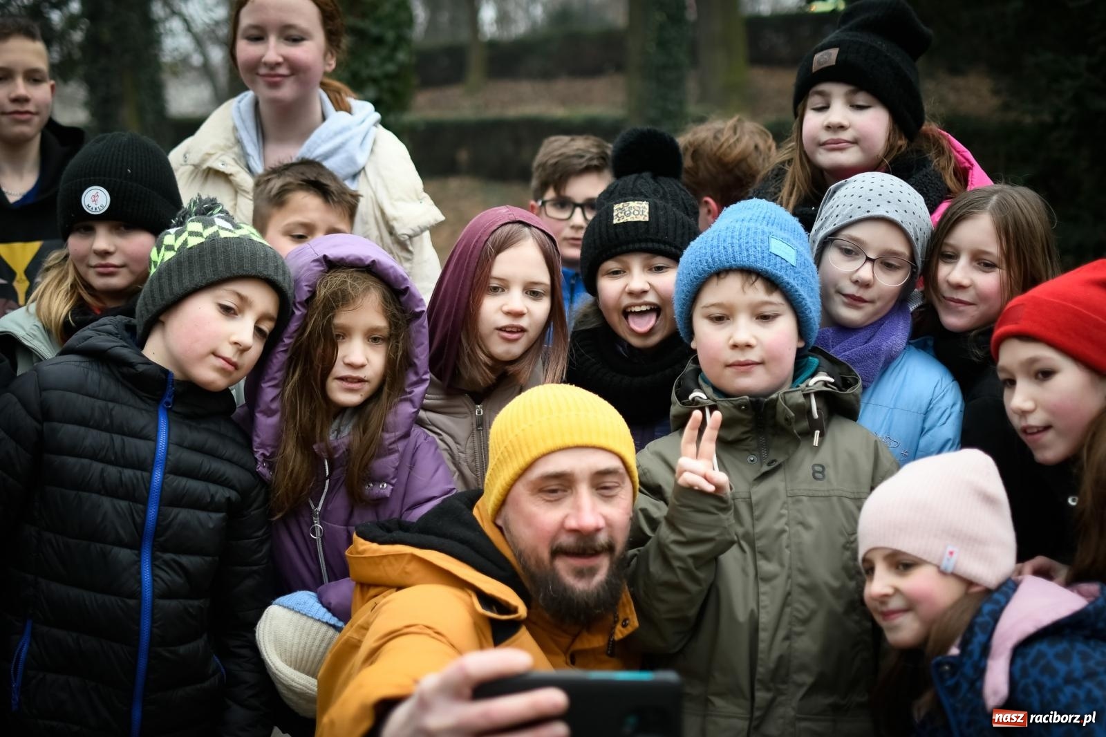 Zdjęcie w galerii na portalu naszraciborz.pl: Uczniowie z raciborskich szkół pobiegli dla Nicole [FOTO i WIDEO] wiadomości z regionu