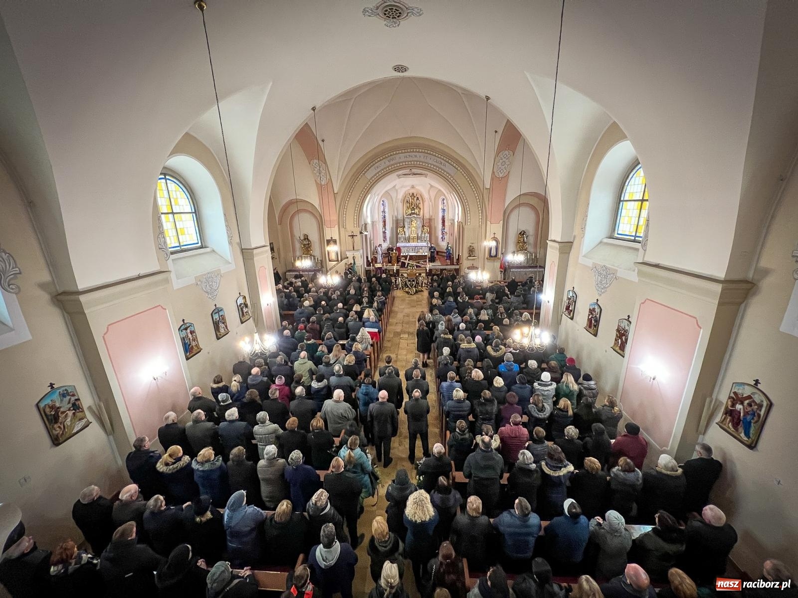 Zdjęcie w galerii na portalu naszraciborz.pl: Pietrowice Wielkie w żałobie. Pożegnano Wilibalda Pawlaska [FOTO i WIDEO] wiadomości z regionu