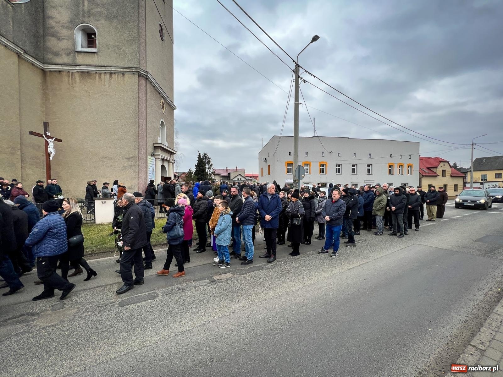 Zdjęcie w galerii na portalu naszraciborz.pl: Pietrowice Wielkie w żałobie. Pożegnano Wilibalda Pawlaska [FOTO i WIDEO] wiadomości z regionu
